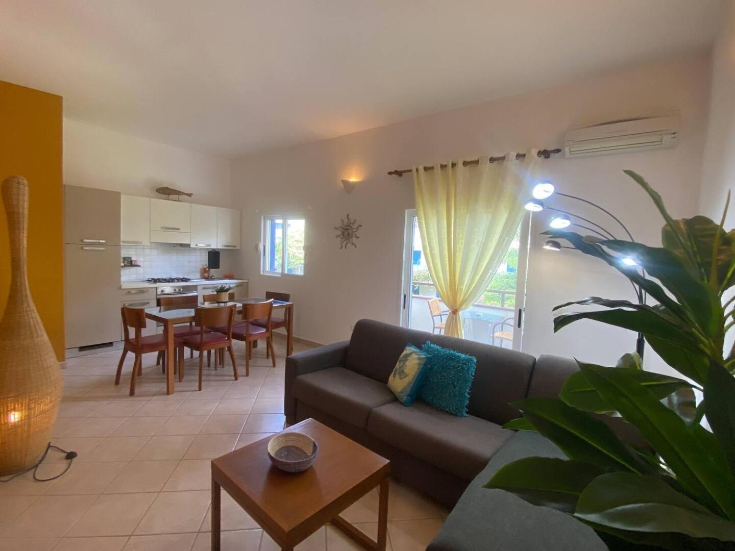 Leme Bedje Two Bedroom - By Bobbywashere Санта-Мария Экстерьер фото